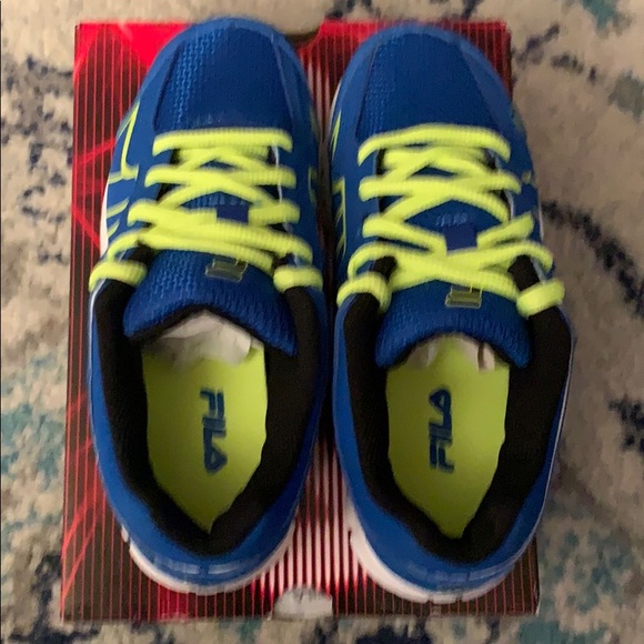 Fila Escaloght kids sizes available - Picture 6 of 11